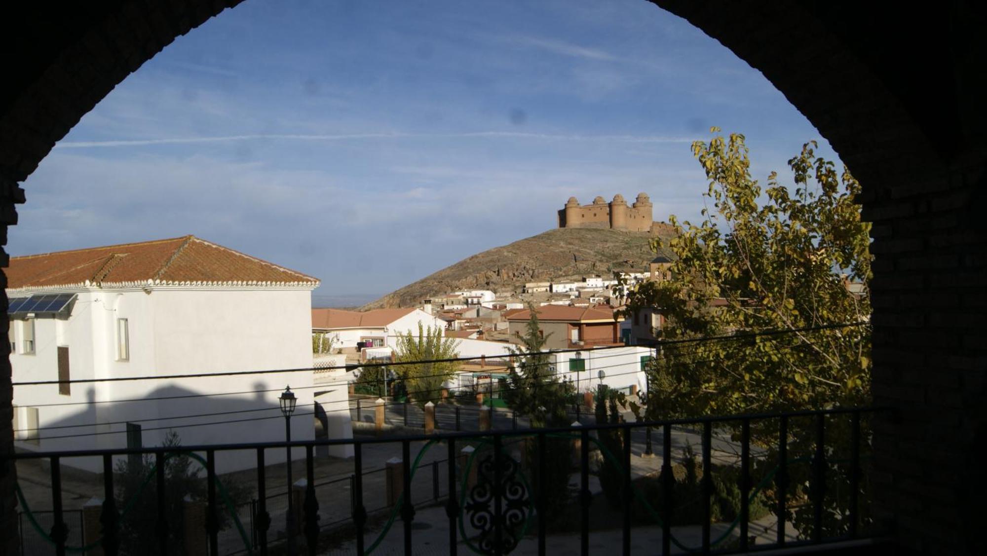 Labella - Hostal Rural Restaurante La Calahorra Luaran gambar