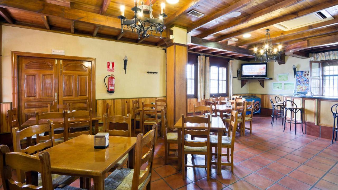 Labella Hostal Restaurante La Calahorra Luaran gambar