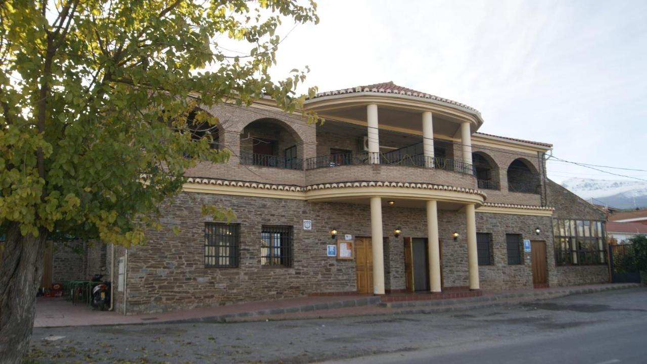 Labella - Hostal Rural Restaurante La Calahorra Luaran gambar
