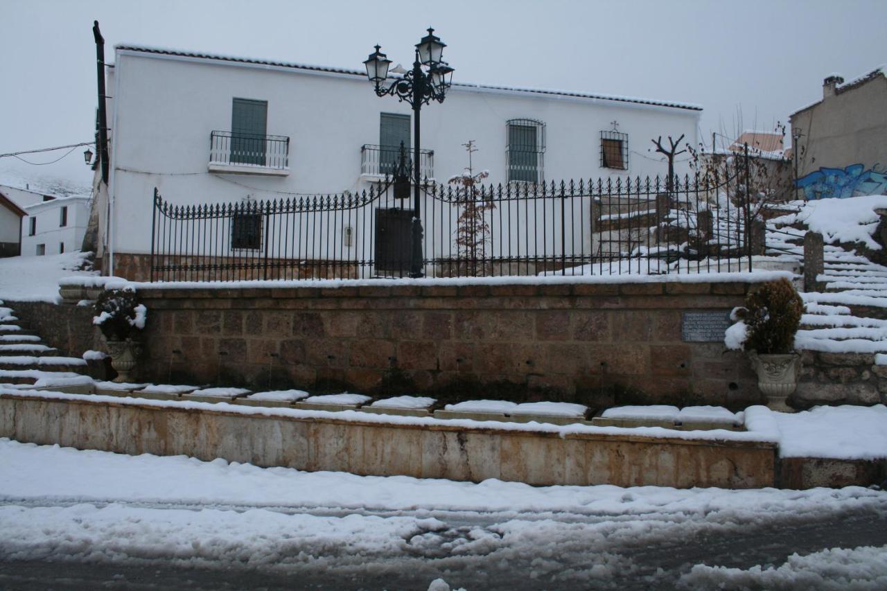 Labella - Hostal Rural Restaurante La Calahorra Luaran gambar