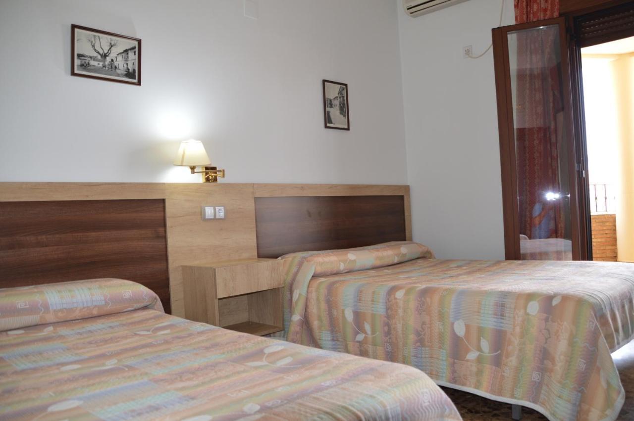 Labella - Hostal Rural Restaurante La Calahorra Luaran gambar